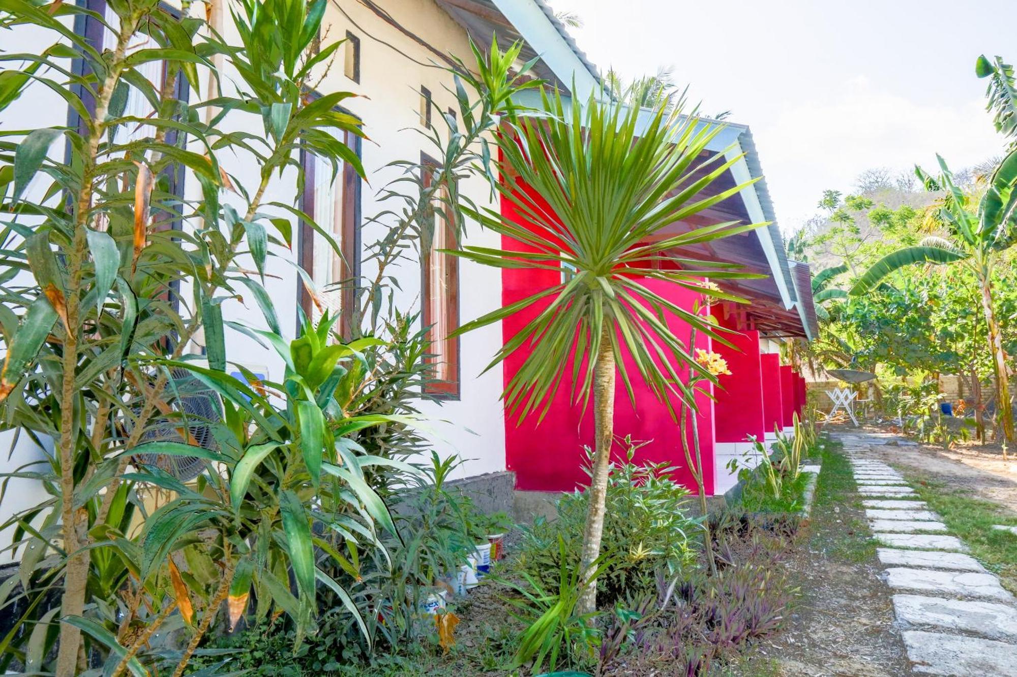 Oyo 1662 Zury Homestay Kuta  Eksteriør bilde